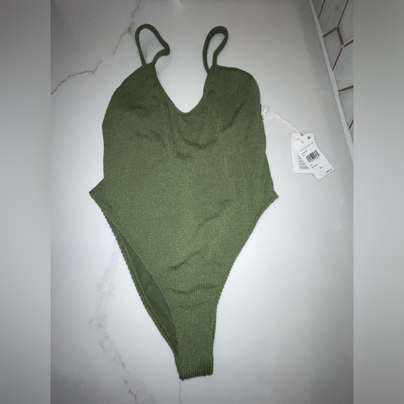 NWT Good American one piece swimsuit - Picture 2 of 6